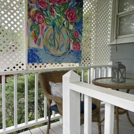 A Special Cottage! Opening Available for  May 2 Commitment Weekend.