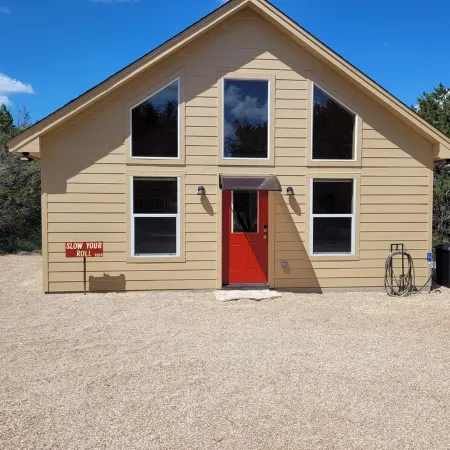 Slow Your Roll - Luxury cabin close to Granbury, Glen Rose, and Stephenville
