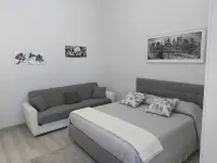 Alloggio Turistico Sea Port - Next to the Cruise Ship Free Shuttle Terminal Hotel a 