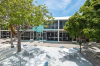 Tropical 2BR/2BA Getaway in Gorgeous Key Largo, Pool, Kayak, Lagoon, Marina,