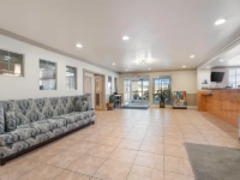 ベストウェスタン プラス ジョン ジェイ イン & スイーツ パームデールのホテル