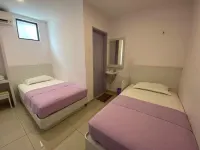 Lavender Riverside Hotel