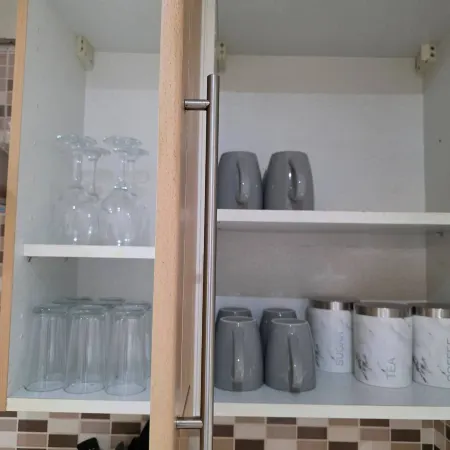Spacious 3 Bed 2 Baths Free WiFi Central Location