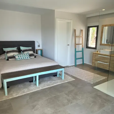 Holiday house with spectacular sea views over the Bay of Javea