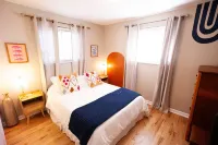 Good Vibe Bungalow w/ Hot Tub + Fire Pit + Fenced Yard. Heart of Old Town Hotels in Lafayette