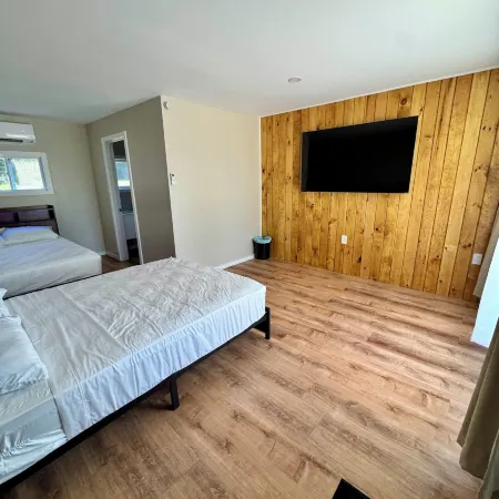 Cascade Inn