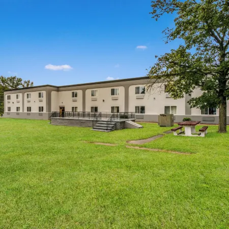 Motel 6 Tinton Falls NJ Neptune