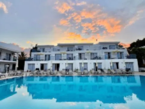 Happy Village Hotels in Polis