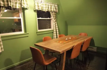 Lake George Chalet - The Pines Chickadee #29