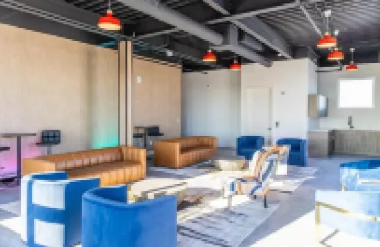 Bright & Bold Escape with NYC Views+Free Parking. Sleeps 9+2Baths! 20% Off 7days