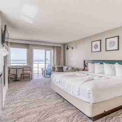 Beachfront Manor Hotel Rooms