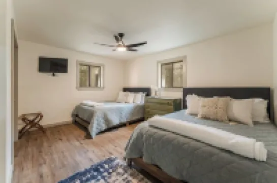 Charming Modern A-frame Chalet with Hot Tub--8 min walk to Country Club