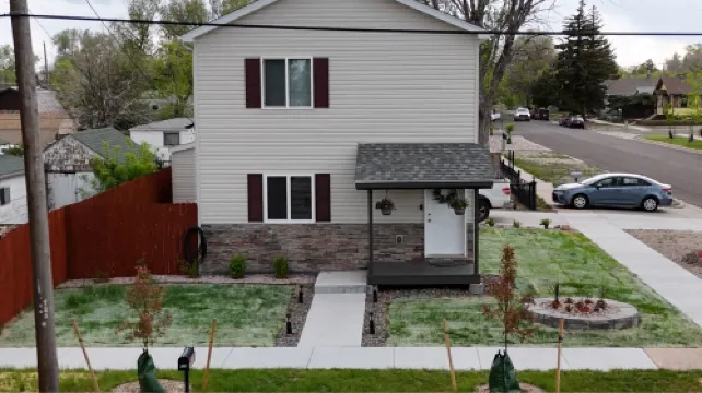 Charming new construction 3-bedroom house in a Historic District of Cheyenne.