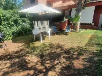 Marina di San Nicola holiday home with garden Hotels in Ladispoli
