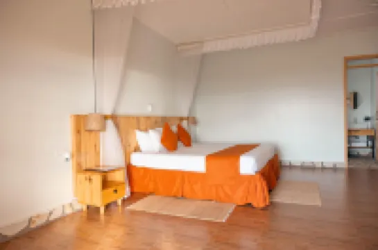 Acacia Wilderness Mweya Hotels in Busongora