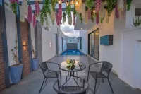 Spacious 5-bedroom villa in welcoming Karandoli with AC, WiFi And Much More!!