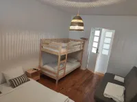Refúgio Junto à Praia. Casa Familiar, com Jardim. Aceitam-se Animais! Hotels in Ovar