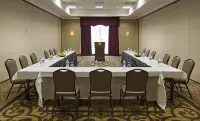 DoubleTree by Hilton Charlotte Airport - بار