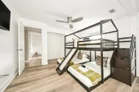 River Dream & Heated Pool & Movies & Dock & BBQ & Notre Dame