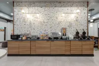 La Quinta Inn & Suites by Wyndham Sherman - breakfast