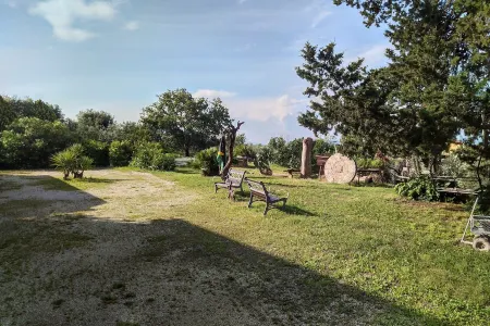 1 Bedroom Private vacation home in Lazio Отели в г. Fara in Sabina