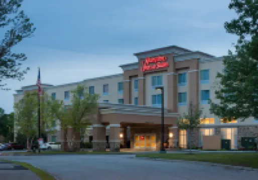 Hampton Inn & Suites Westford-Chelmsford Отели в г. 