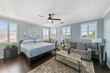 Overlooks Park & Amphitheater. Near river rafting, Lake Natoma, CSUS Aquatic Ctr Отели в г. Ранчо-Кордова