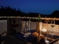 Central, stylish and modern holiday apartment with balcony and box-spring beds Hotels in Mohnesee
