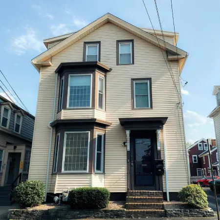 Charming 2-bedroom house super close to Brown & RISD, Wayland Square