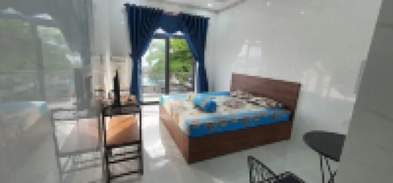 Cozy private room with AC, Bathroom, WiFi, etc 酒店