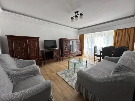 Wonderful, Luxury 2-Bedroom Apartment in delightful Constanța with WiFi, AC