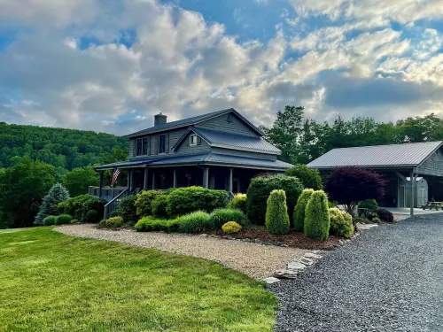 Evergreen, mountain cabin 3mi south of Blowing Rock, NC, views, creek, 56 acres.