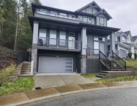 Modern Zen Christmas Retreat | EV Charger, Mountain Views & Holiday Cheer Отели рядом со станцией Платформа станции Буркитлам 2