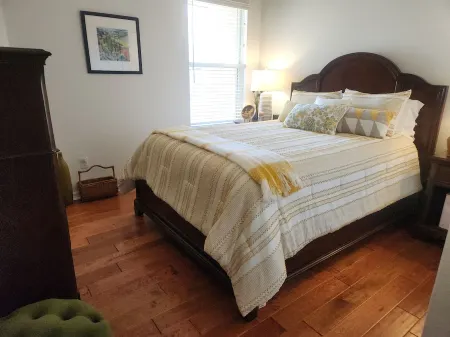 Newly available condo in much desired Grandezza community