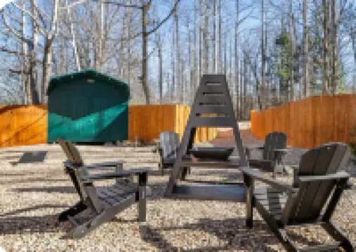 Cabin Apt 20Min to Gatlinburg Across from Ntl Park GameRoom+FirePit+Pet Friendly