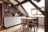 Authentic & Charming Loft-directly in the center