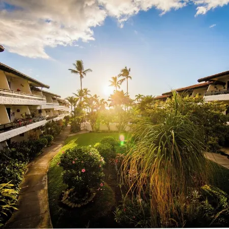 Oceanfront Condo Complex on Alii 1 bdrm,, Salt,Freshwater Pools Newly renovated