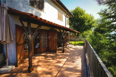 Refúgio da Caniçada - T4 River View Villa - Gerês Отели в г. Каникада