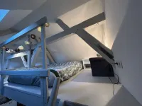 Downtown apartment - Drouaise - mezzanine - sleeps 4