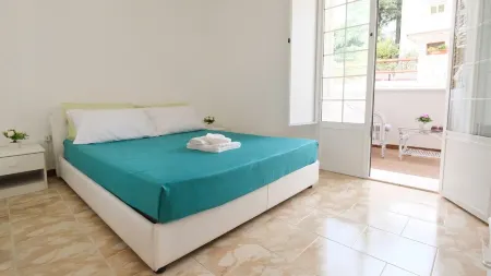 Villa with swimming pool, three rooms, services, large outdoor spaces with panoramic views Отели в г. Сельва-ди Фазано