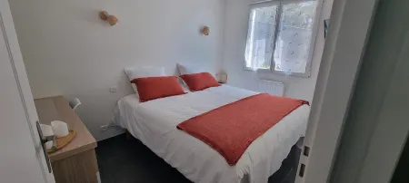 Romantic  Getaway with Private Jacuzzi and Breathtaking Views Отели в г. Этуаль-Сюр-Рон