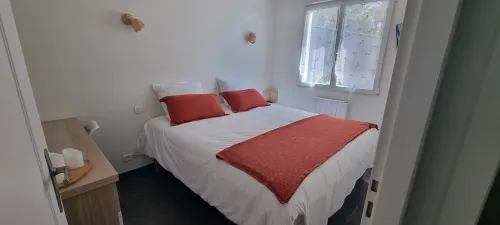 Romantic  Getaway with Private Jacuzzi and Breathtaking Views Etoile-sur-Rhone 호텔