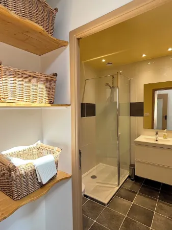 Charming 1-bedroom 1.5 bathroom house in enchanting Pomérols with AC and 2nd bed