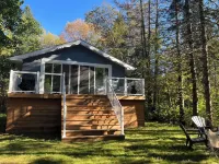 Muskoka River Retreat - Where Nature Meets Elevated Comfort