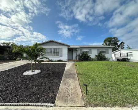 Beachy Cocoa Home Near Cruise Port W/ Hot Tub Hotels in Cocoa