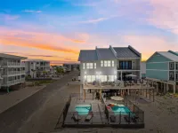 Beachfront Townhome / Private Pool / Family Friendly / Mexico Beach / Sleeps 14
