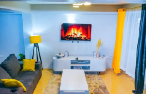 Beautifully furnished master en-suite 3- bedroom apartment