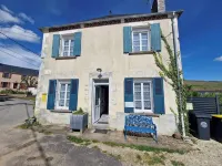 4 Bedroom Private vacation home in Reigny