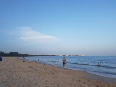 Renovated S + 1 apartment with collective swimming pool 住宿飯店