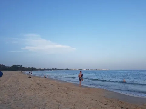 Renovated S + 1 apartment with collective swimming pool